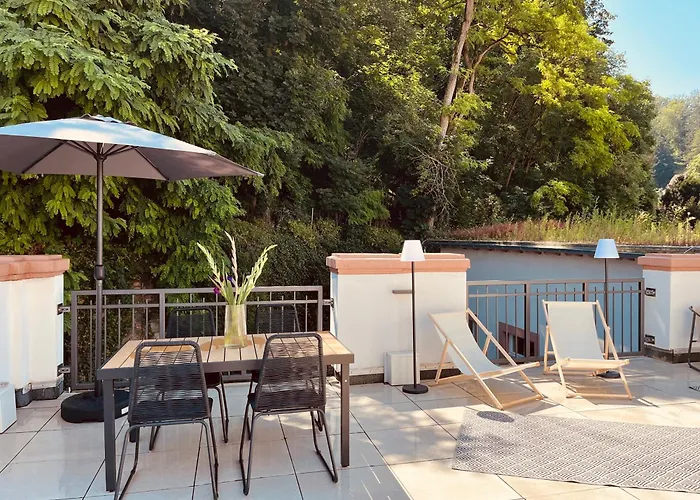 Lägenhet Traumwohnung Mit Grosser Dachterrasse *